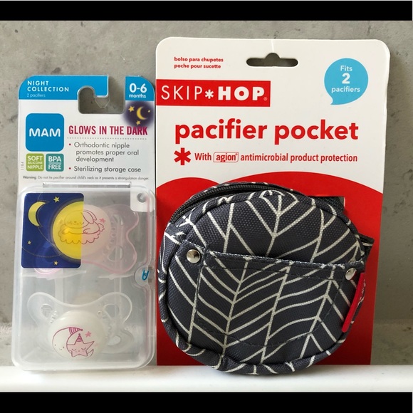skip hop pacifier pocket
